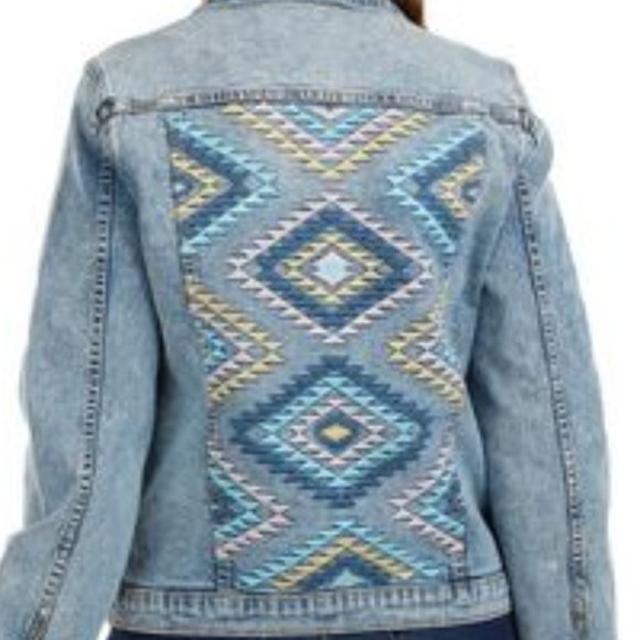 Driftwood Embroidered Denim Jean Jacket Light Wash Aztec Design 🆕NWT - Picture 4 of 14